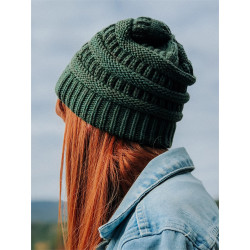 Knitted wool-blend green cap